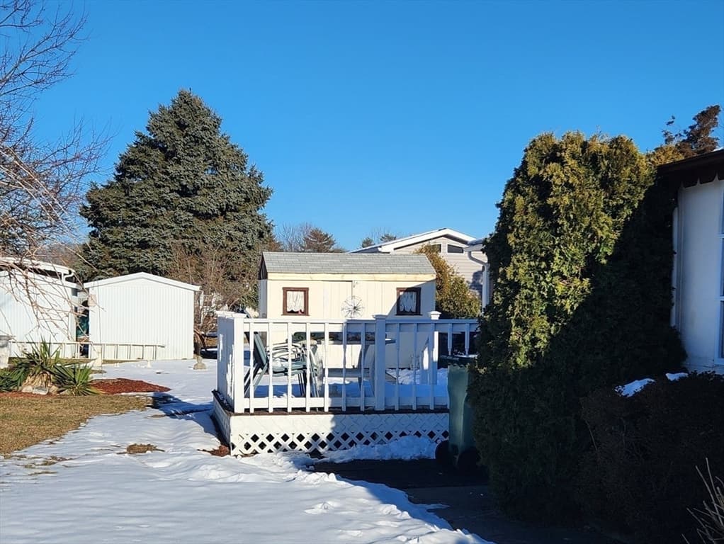 10 Hilltop Rd photo 5