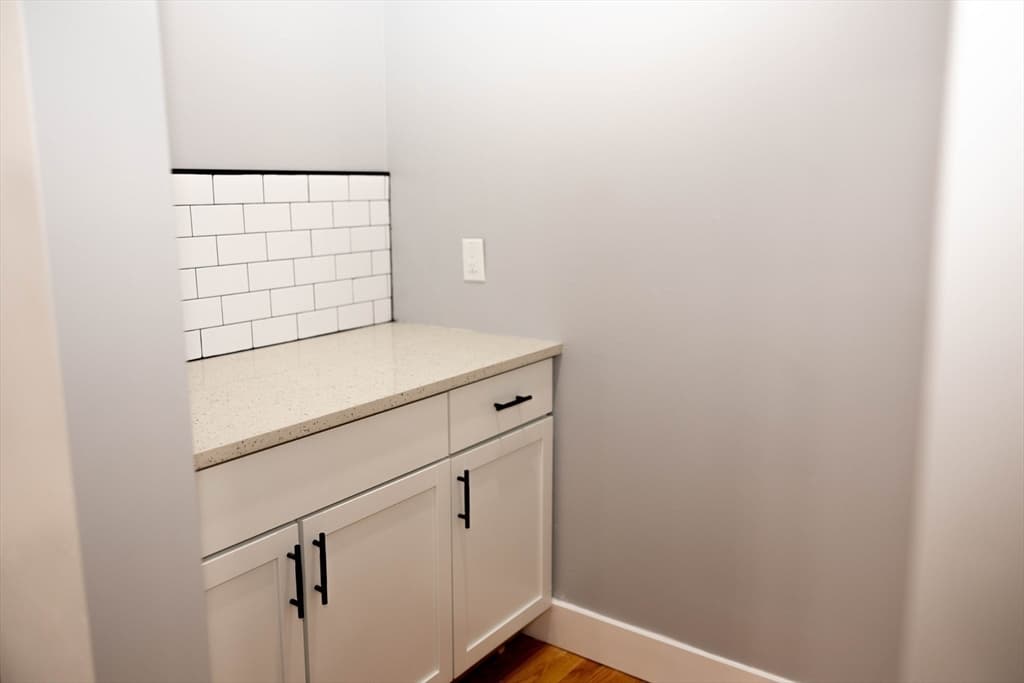 95 Williams Ave #1 photo 5