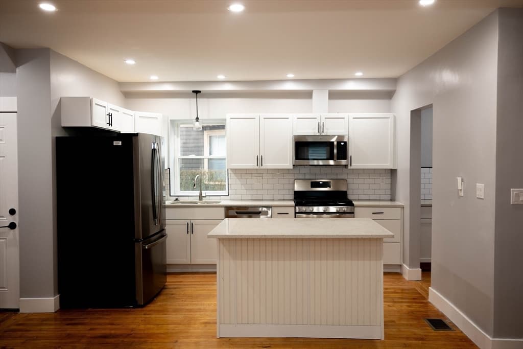 95 Williams Ave #1 photo 4