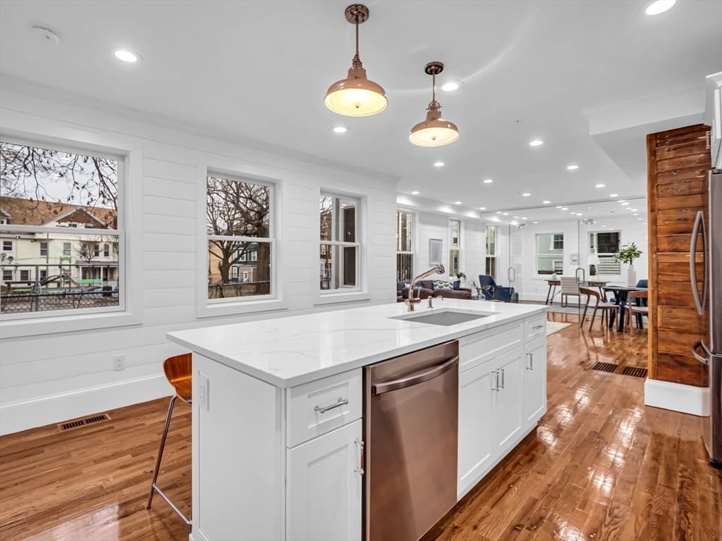 30 Copeland Street #1