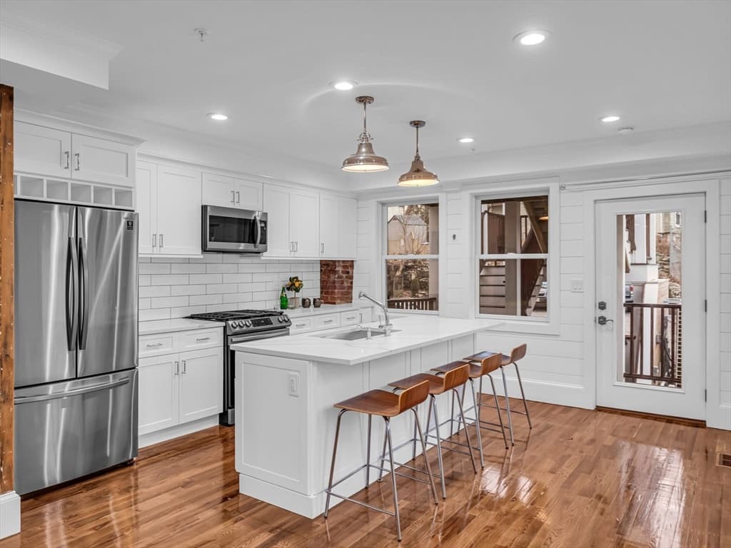 30 Copeland Street #1 photo 4