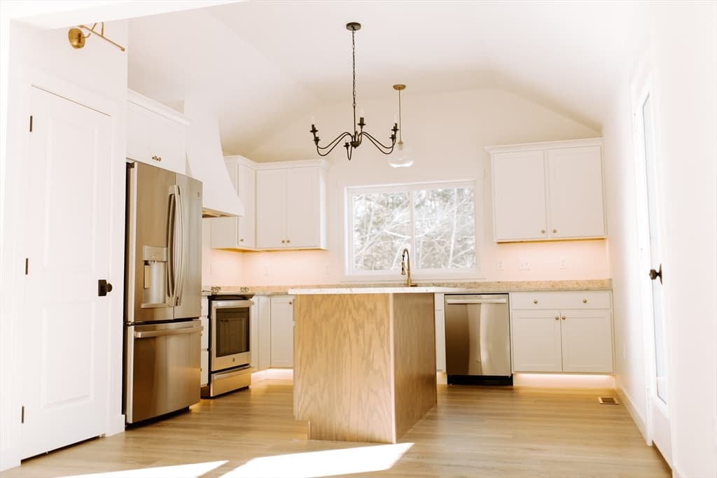 71 Woodlawn St #1 photo 4