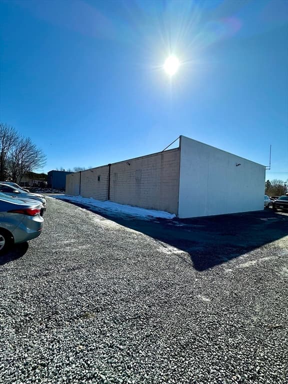 154 Huttleston Ave #3 photo 4