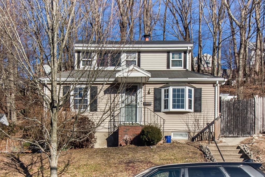 149 Deforest St