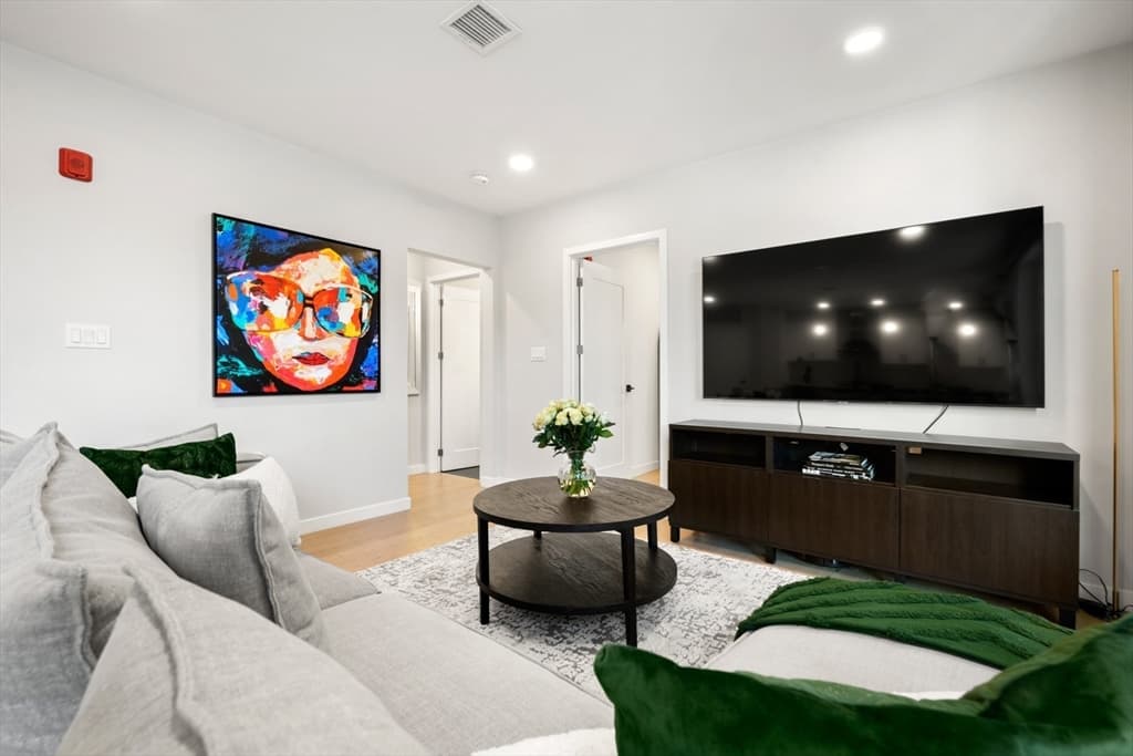 457 W. Broadway #211 photo 2