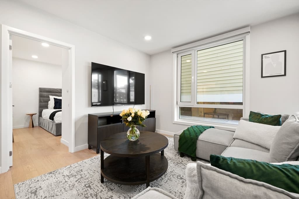 457 W. Broadway #211 photo 3
