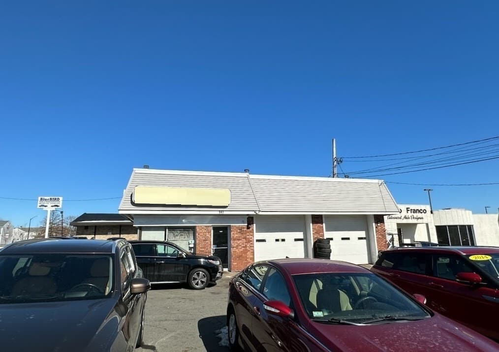 147 Rockdale Ave. photo 3
