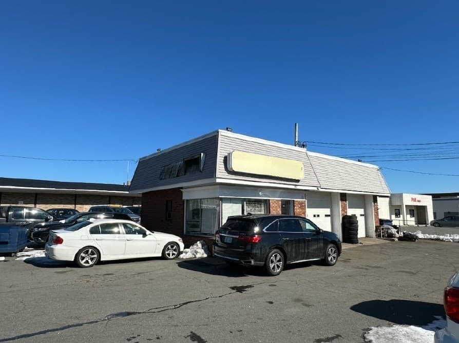 147 Rockdale Ave.