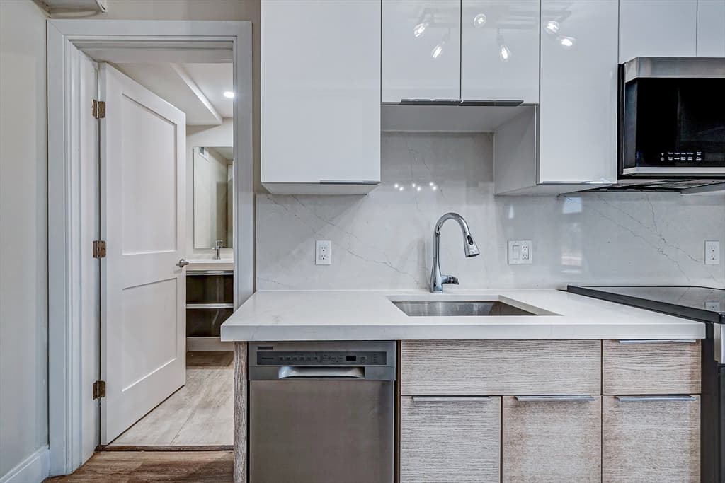 13 Sudbury Street #222 photo 2