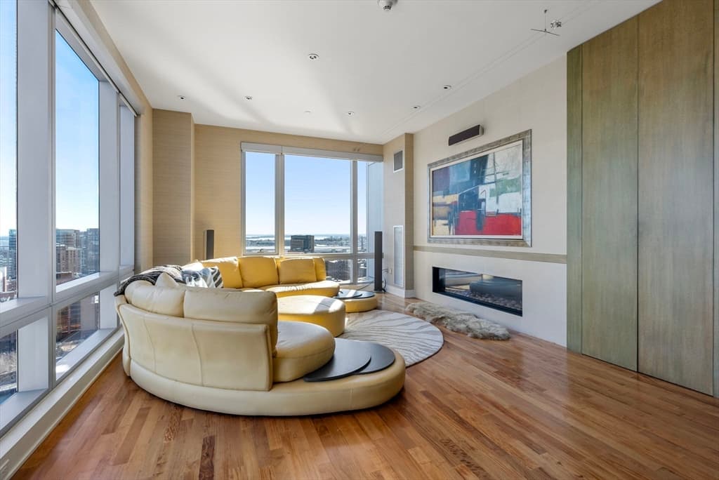 500 Atlantic Ave #PH21G photo 4