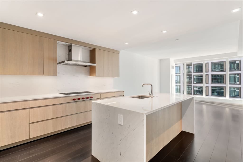 150 Seaport Boulevard #11A photo 4