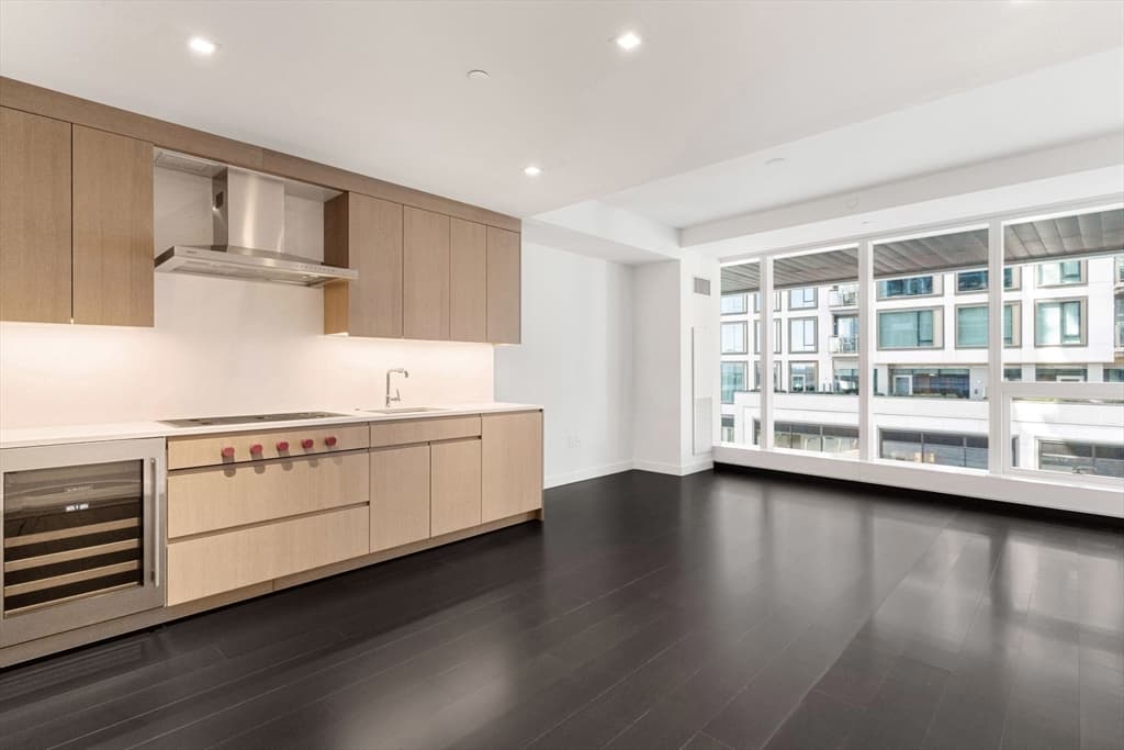 150 Seaport Boulevard #5A