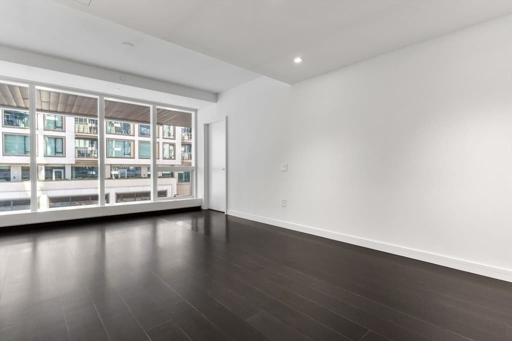 150 Seaport Boulevard #5A photo 4