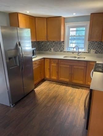 276 Weston Street photo 4