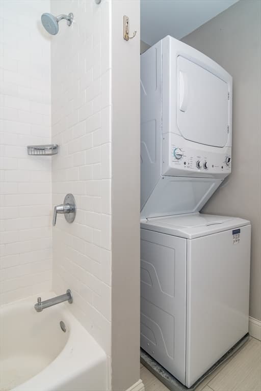 373 Commonwealth Rd #304 photo 5