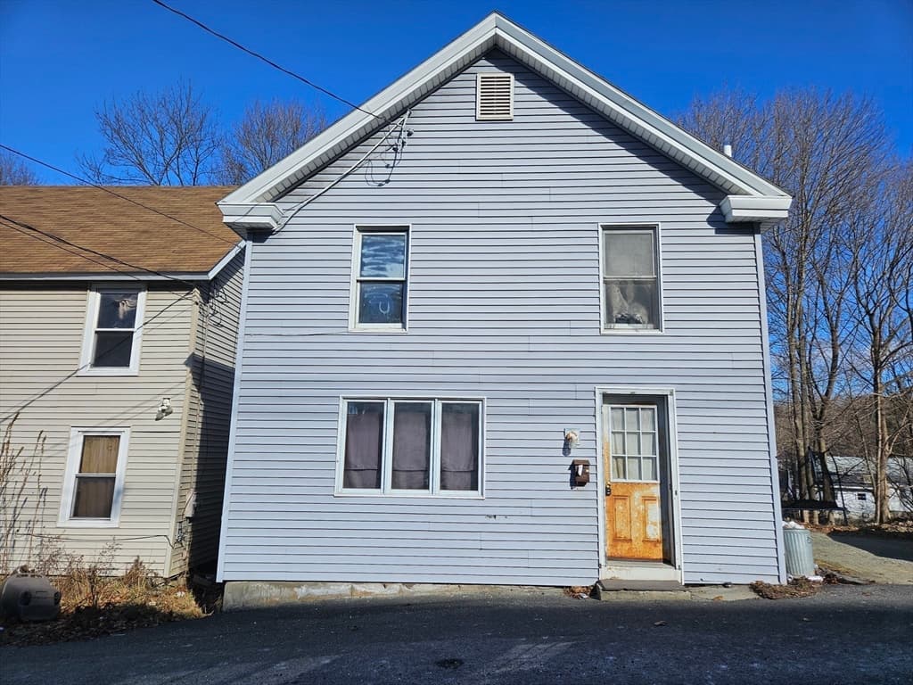 102 Pontoosuc Ave
