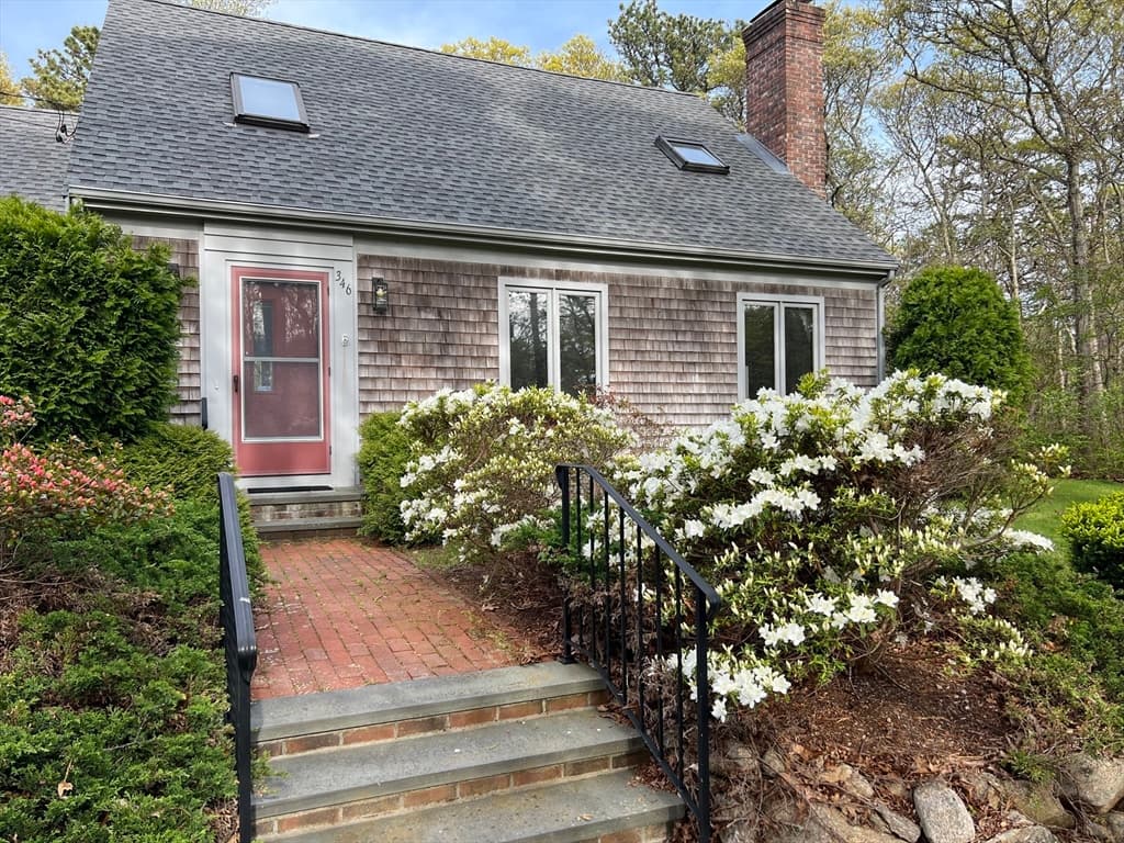346 Sippewissett Rd