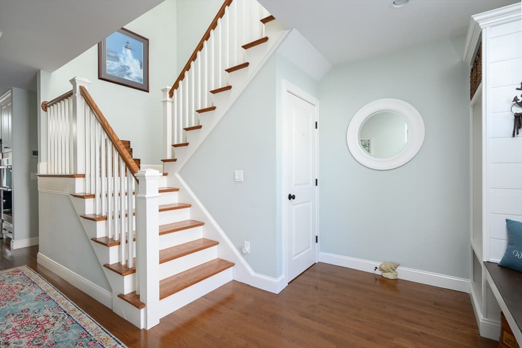 55 Cottage Lane photo 2