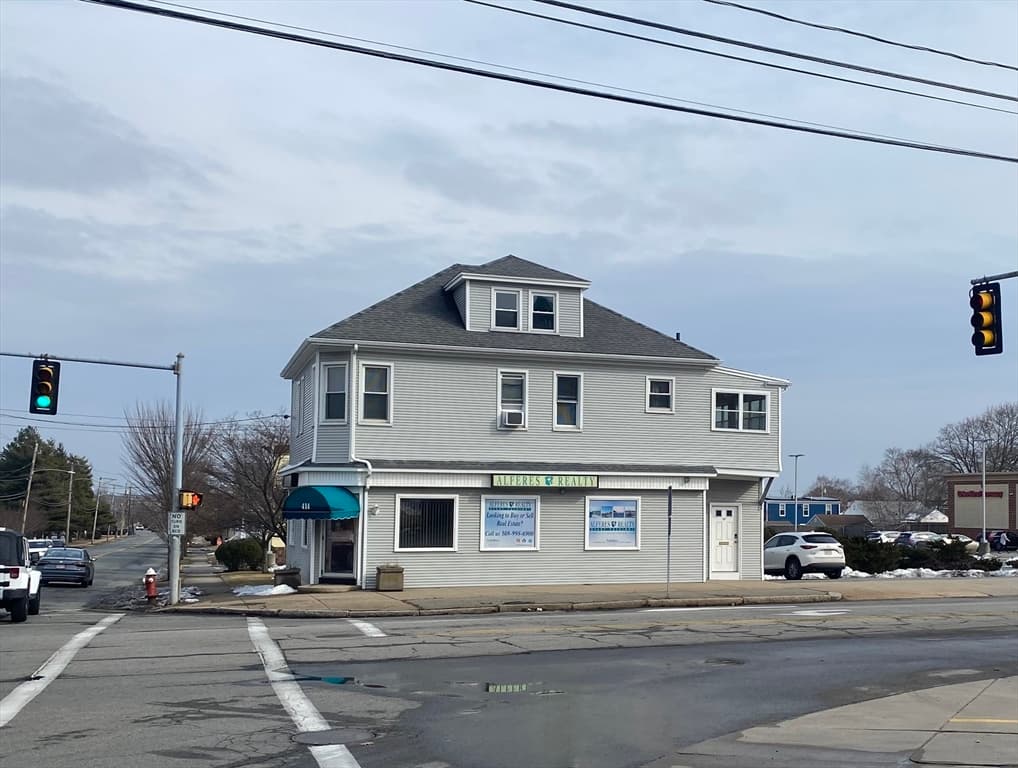 410-414 Tarkiln Hill Road