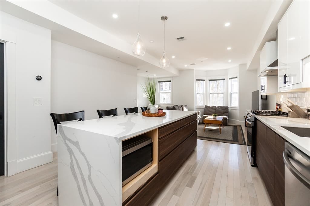 28 Telegraph St #2