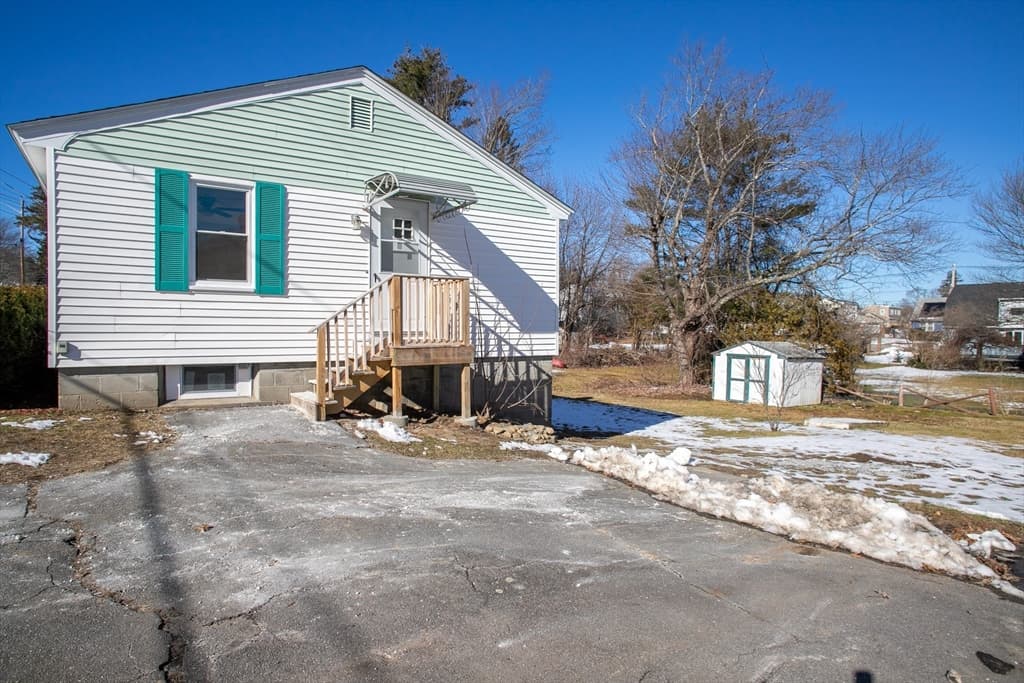 90 Sylvan Ave photo 5