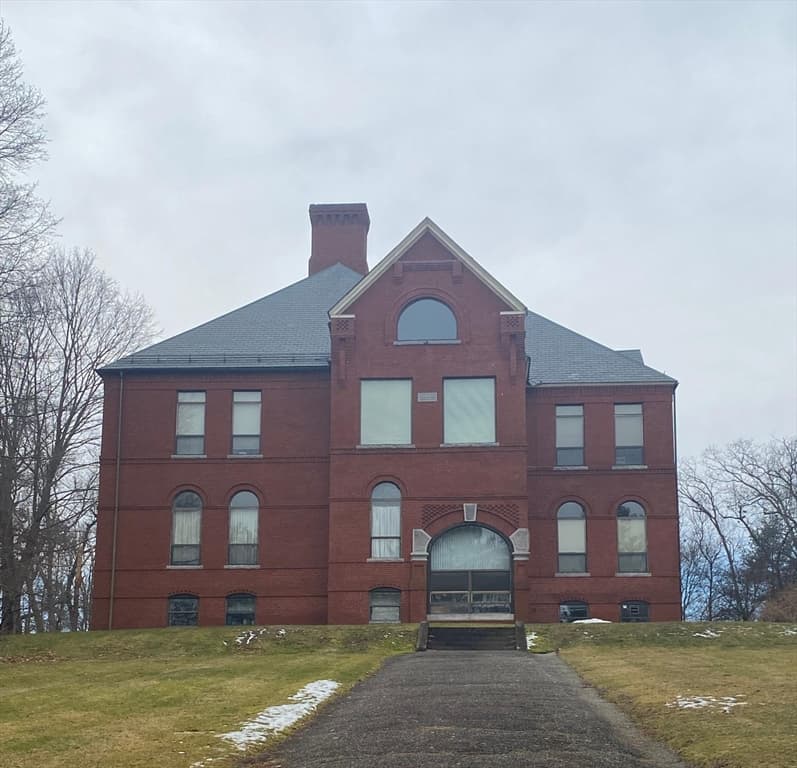 149 Andover St #11