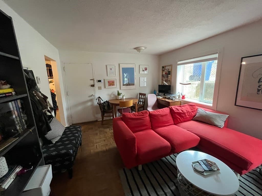 524 Putnam Ave #2