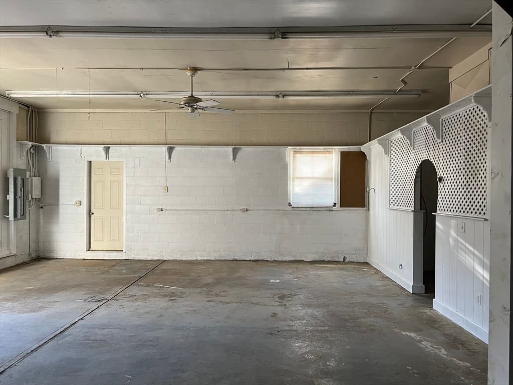 155 Plymouth St photo 4