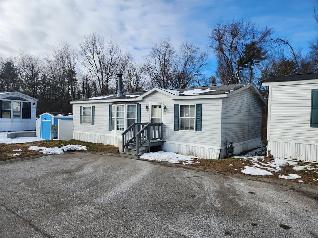 22C Alpine St