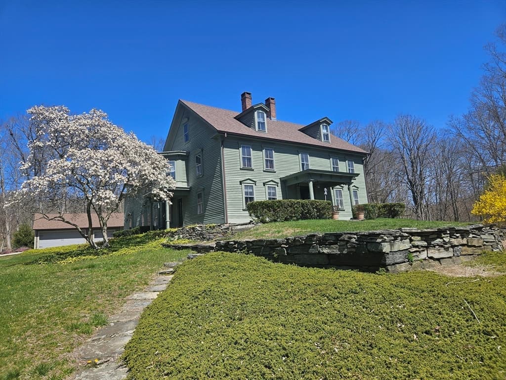 94 Providence Road photo 3