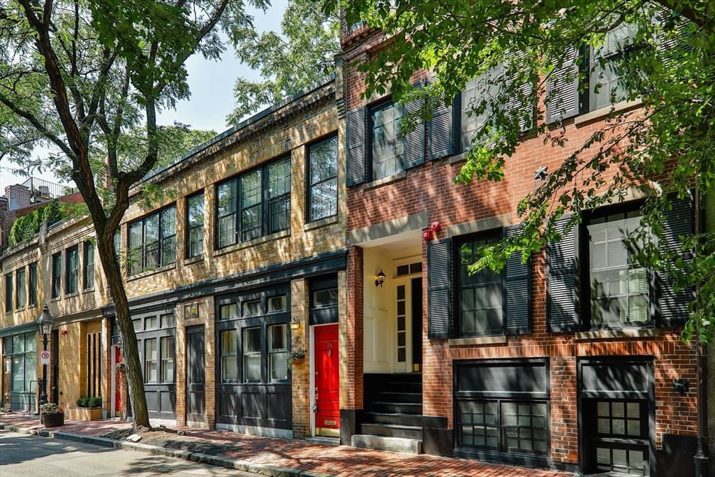 36 Melrose Street #1 photo 2