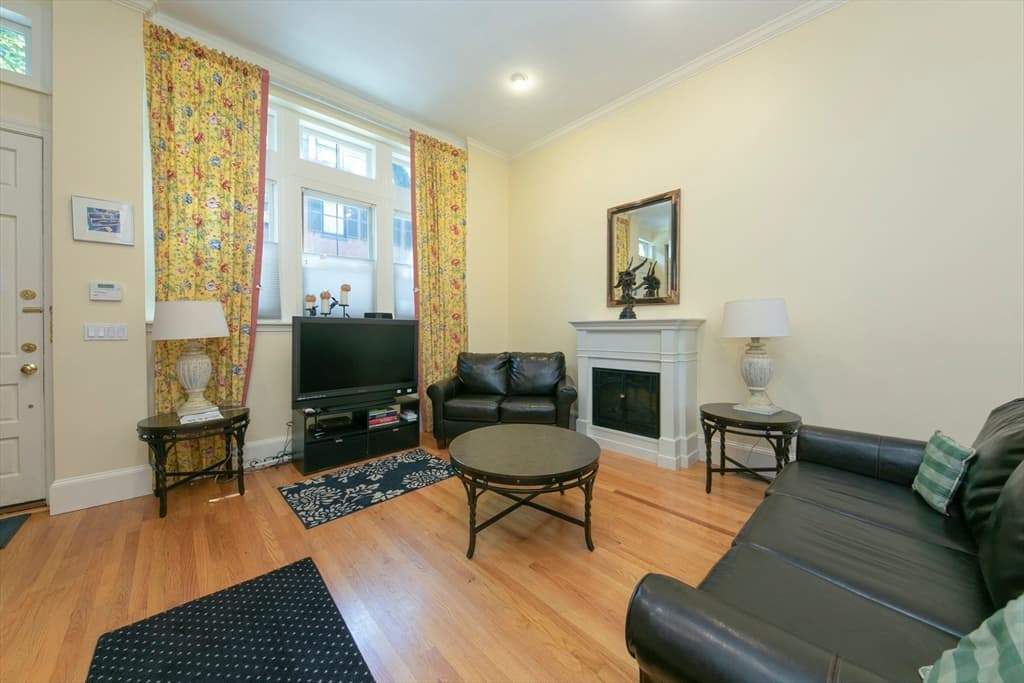 36 Melrose Street #1 photo 3