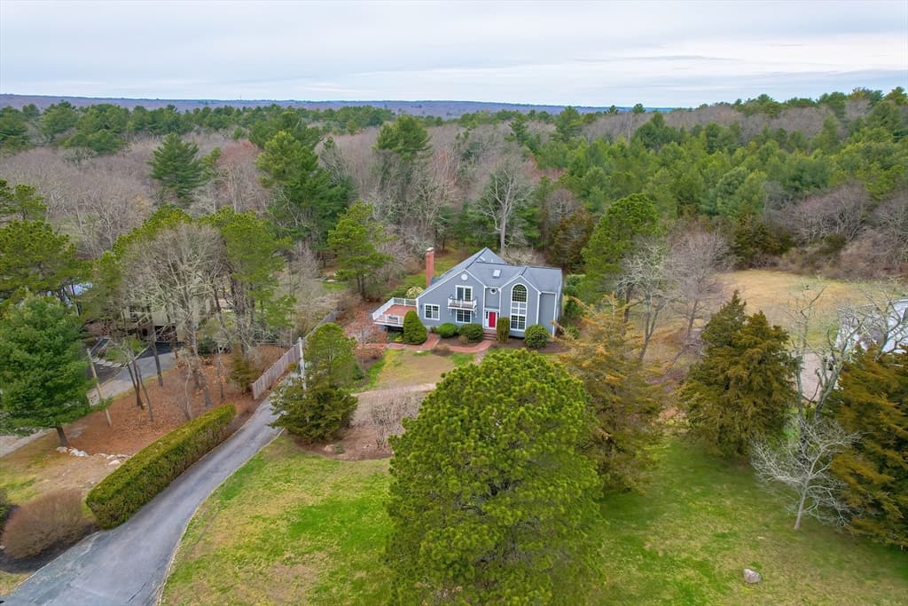 37 Riverview Dr photo 2