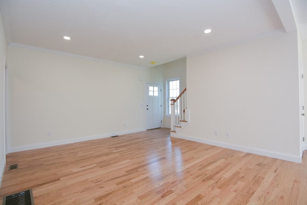 41 Fisherville Terrace #0 photo 4