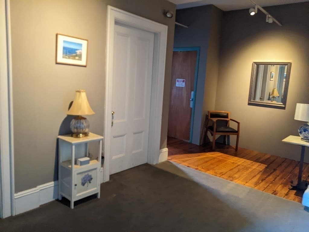 13 R Hamilton St photo 4