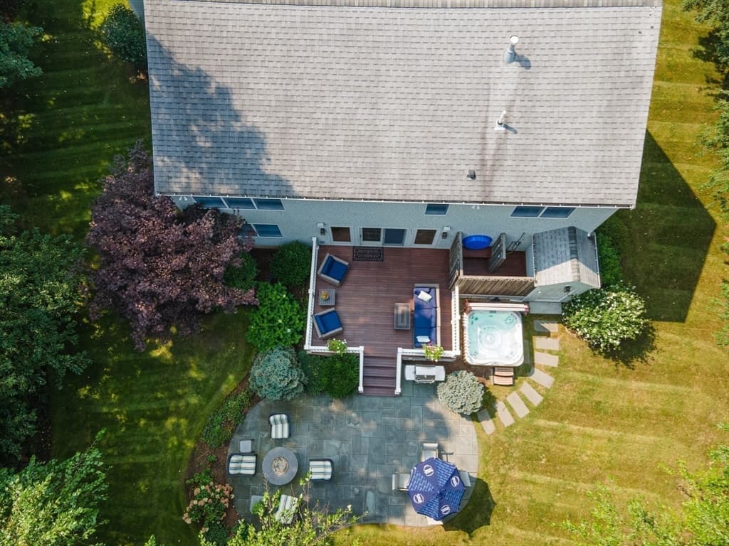 18 Willow Nest Ln photo 4
