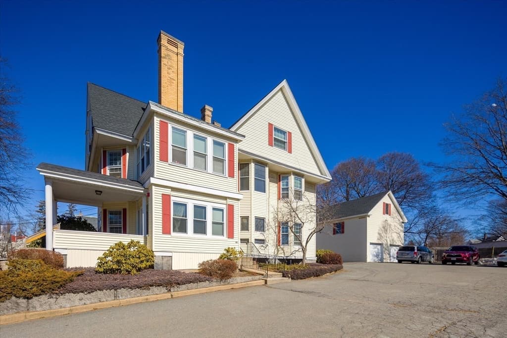 43 Highland Ave photo 2