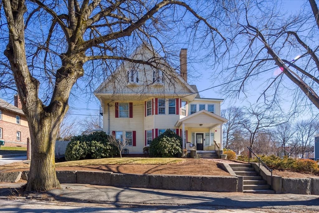 43 Highland Ave