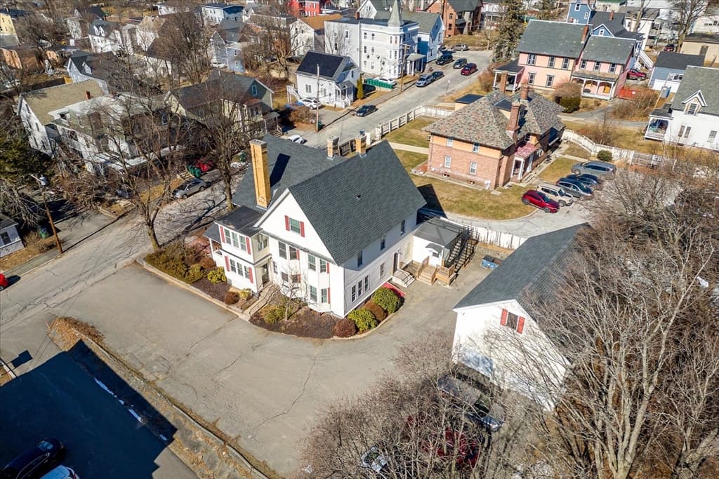 43 Highland Ave photo 4