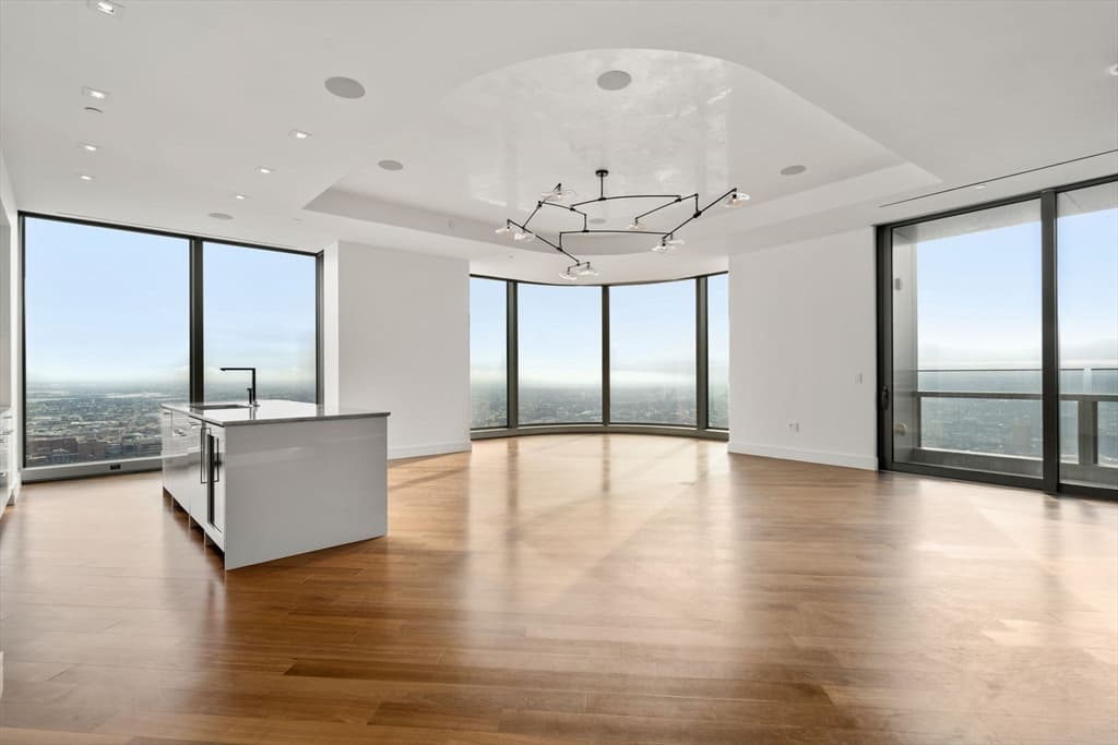 1 Dalton St #U5204 photo 2