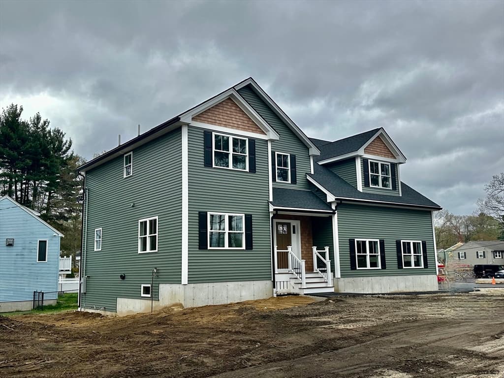 153 Pond Street photo 3