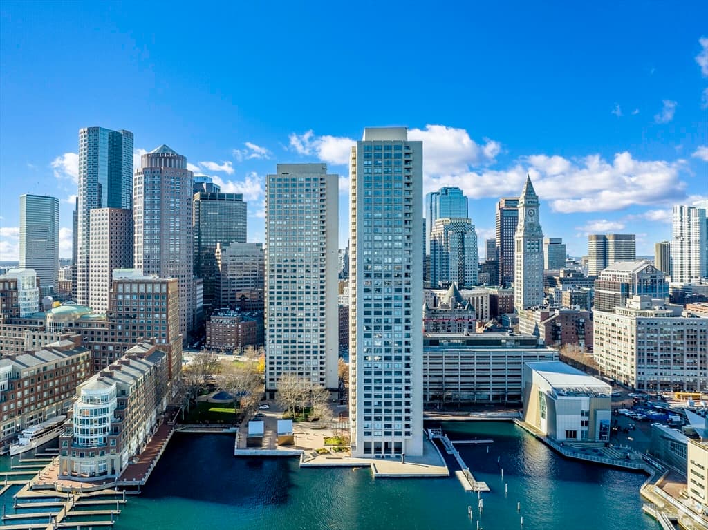 85 E India Row #16A