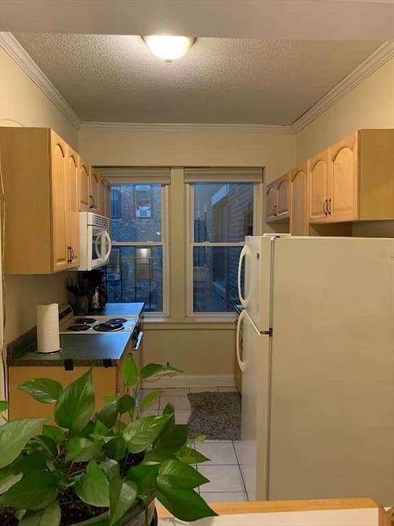 1880 Commonwealth Ave #9 photo 3