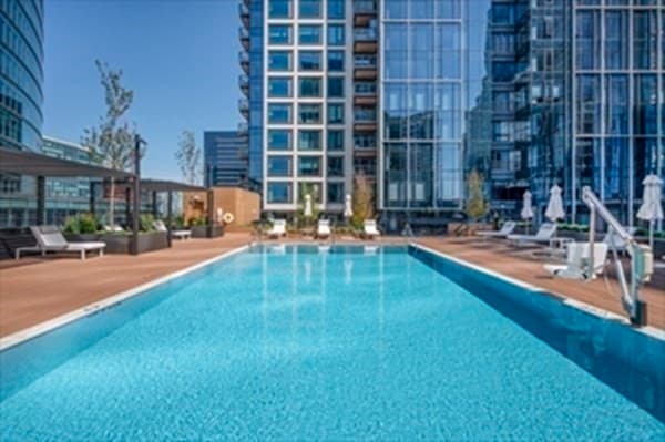135 Seaport Blvd #1203 photo 4