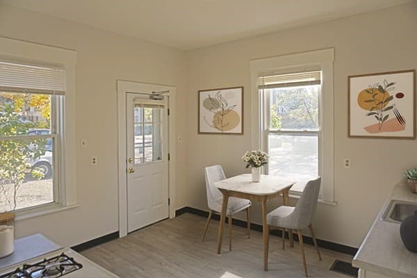 25 Maple St #1R photo 4