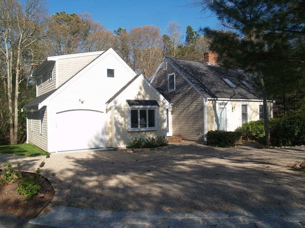 251 Fells Pond Rd photo 4