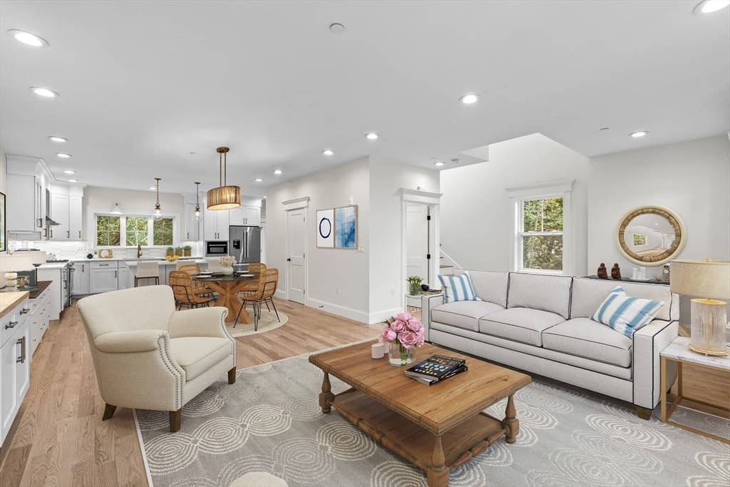 116 East Main #8