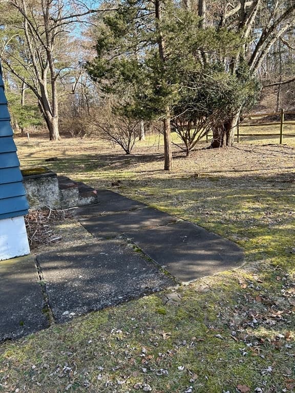 23 Red Acre Rd photo 3