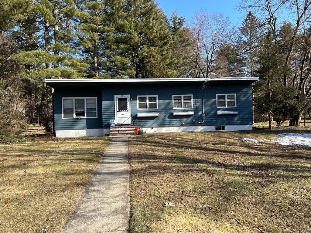 23 Red Acre Rd