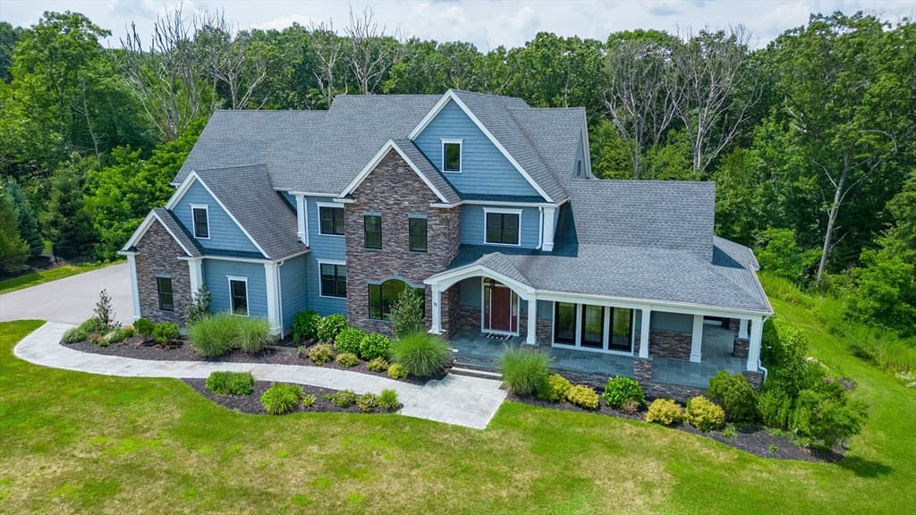 10 Countryside Ln